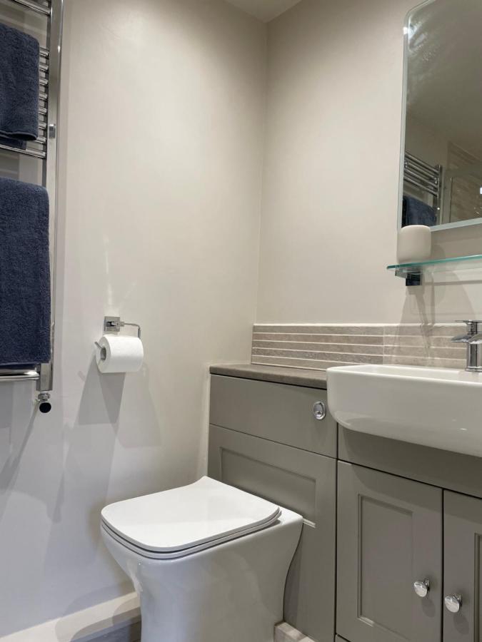 Old Daltongate House Bed & Breakfast Ulverston Bagian luar foto