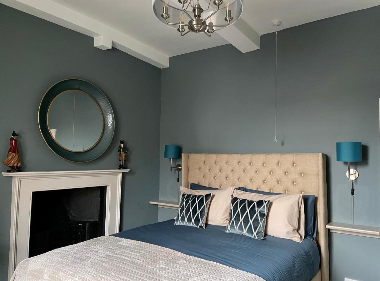 Old Daltongate House Bed & Breakfast Ulverston Bagian luar foto